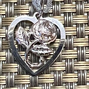 Rembrandt Charms Rose and Heart Charm